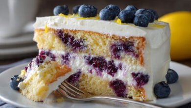 Blueberry Cake with Lemon Cream